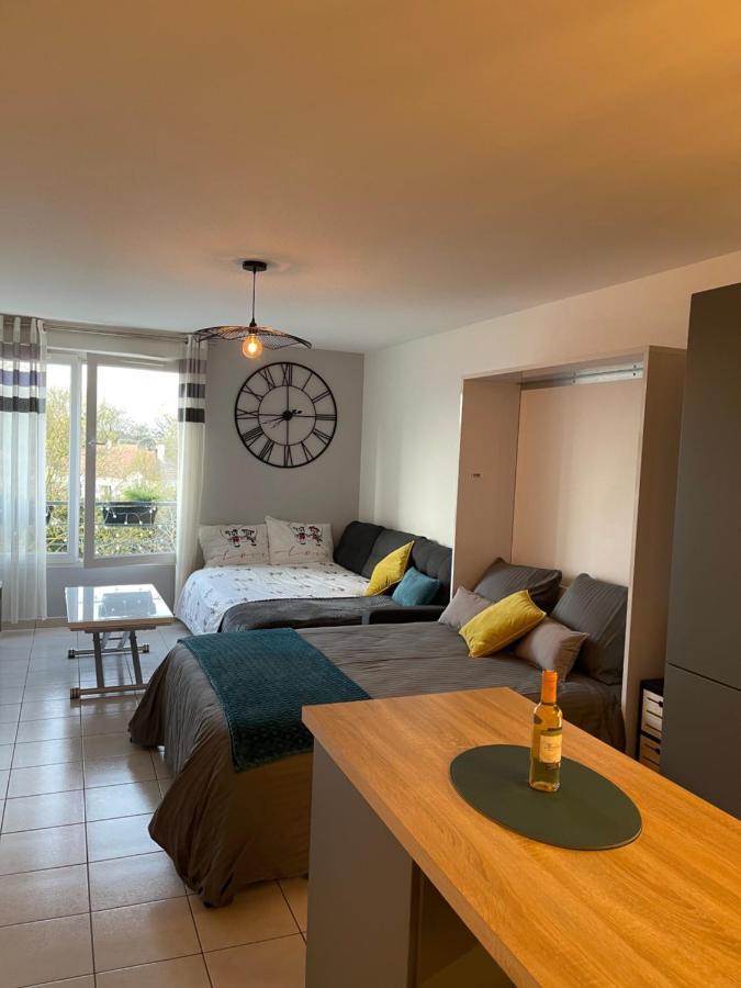Studio Disneyland Paris Holidays 몽테브랭 외부 사진